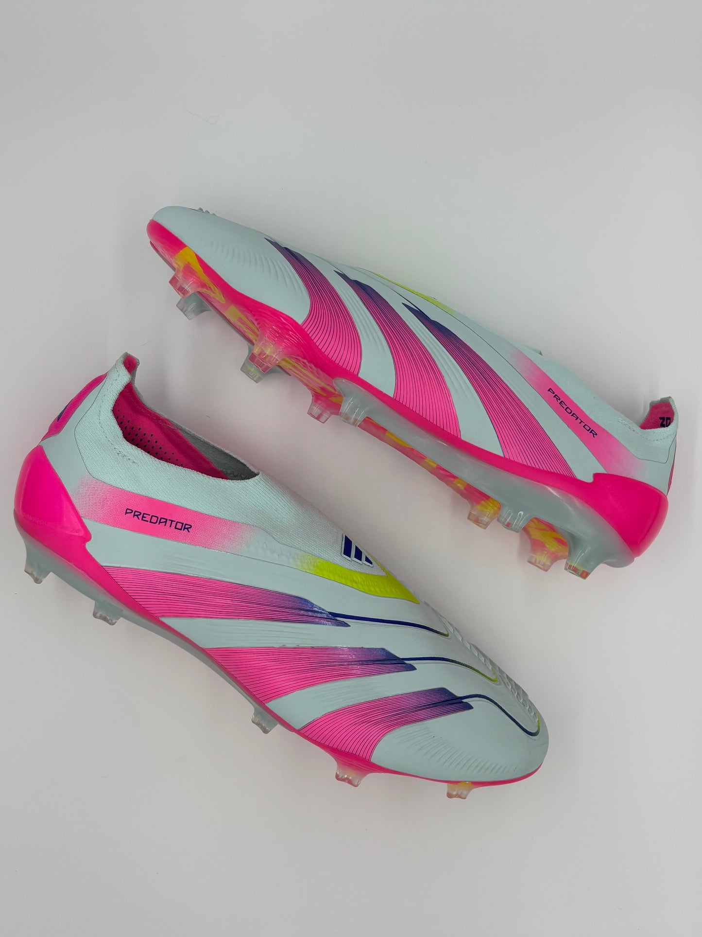 Adidas Predator Laceless FG