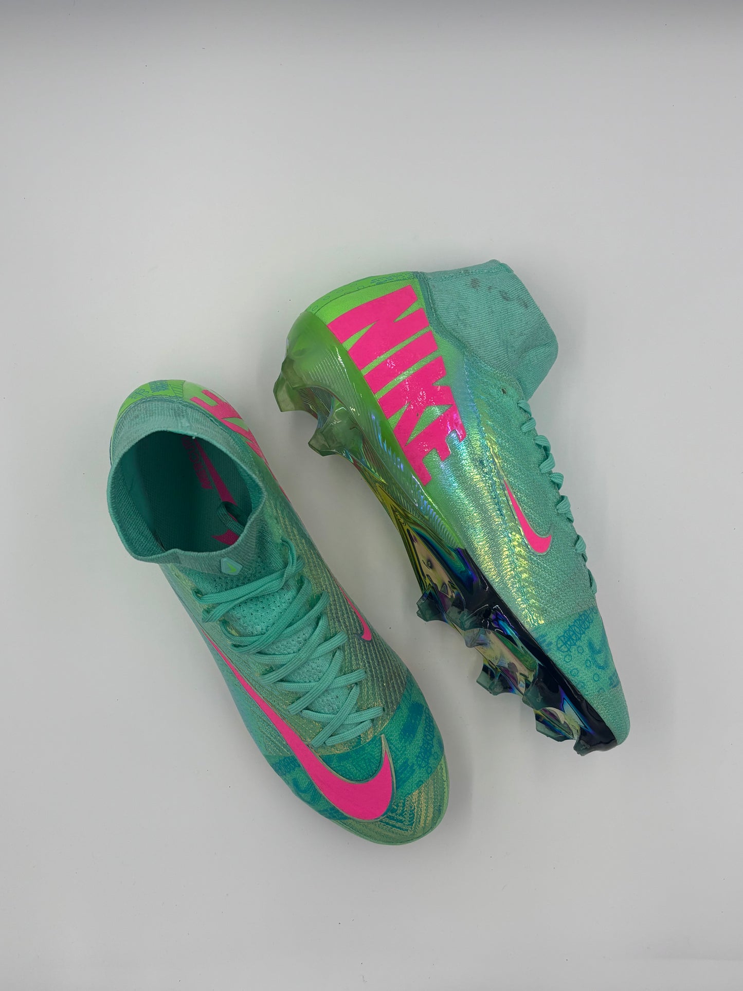 Nike Mercurial Superfly Crimson 2