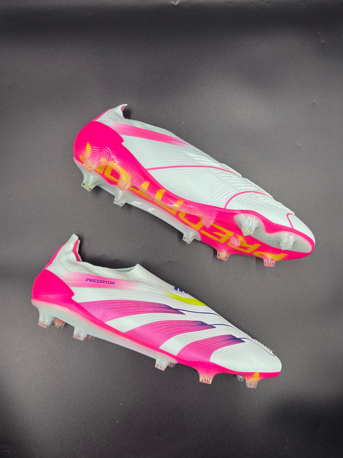 Adidas Predator Laceless FG