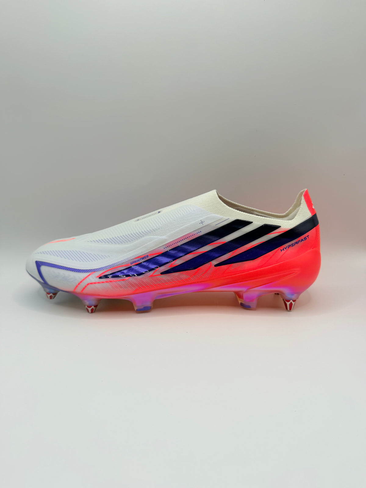 Adidas F50 Laceless SG