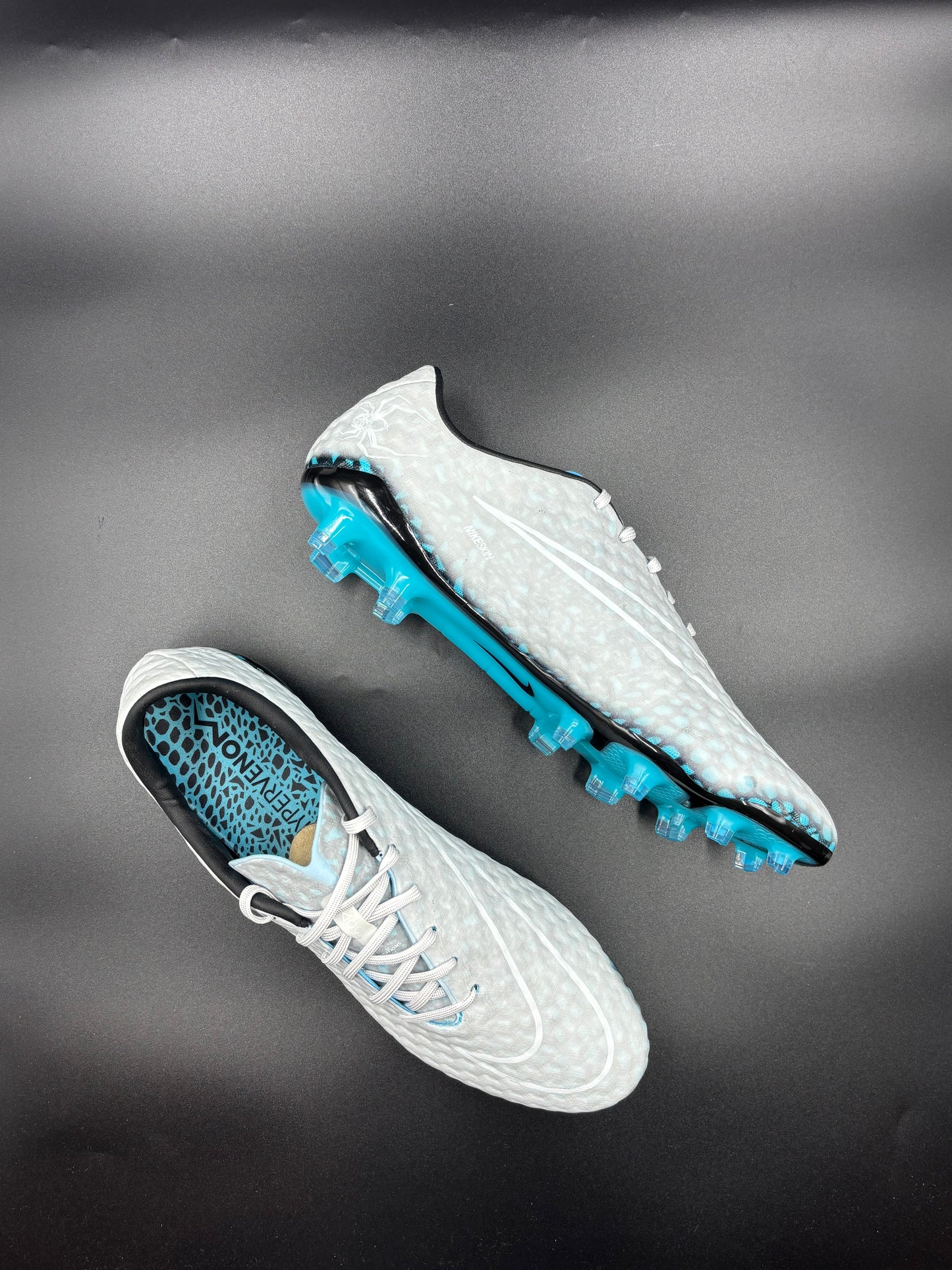 Nike Hypervenom Hydra