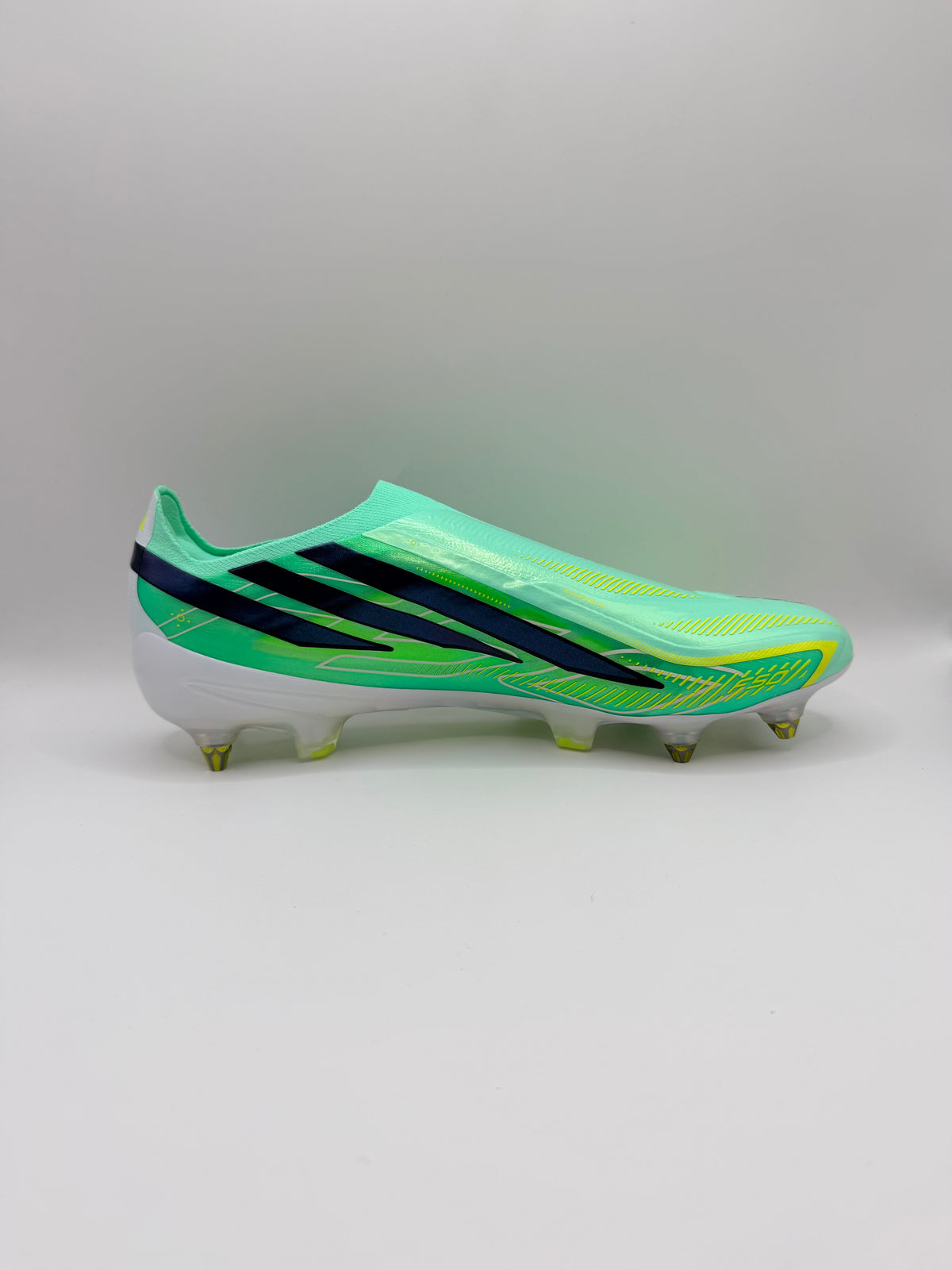 Adidas F50 Laceless SG