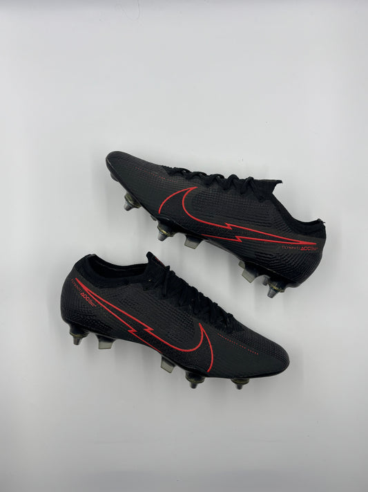 Nike Mercurial Vapor 13
