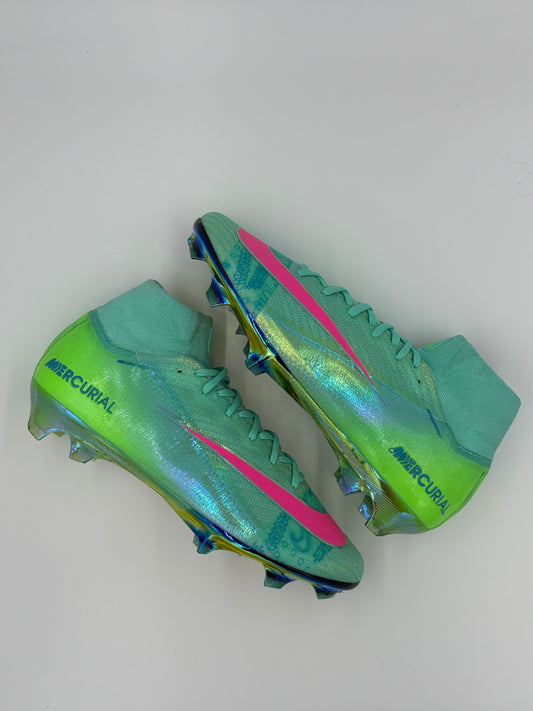 Nike Mercurial Superfly Crimson 2