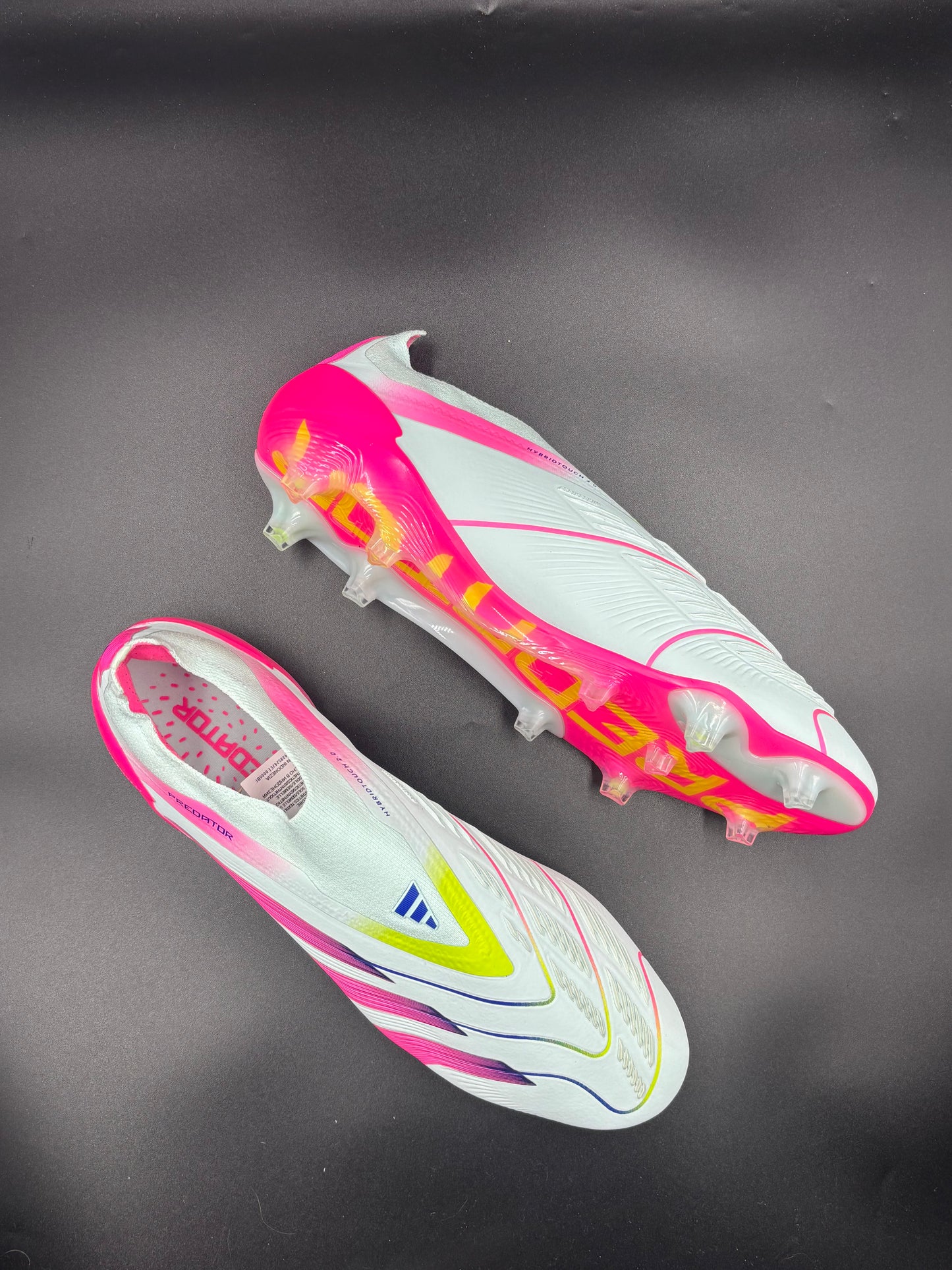 Adidas Predator Laceless FG