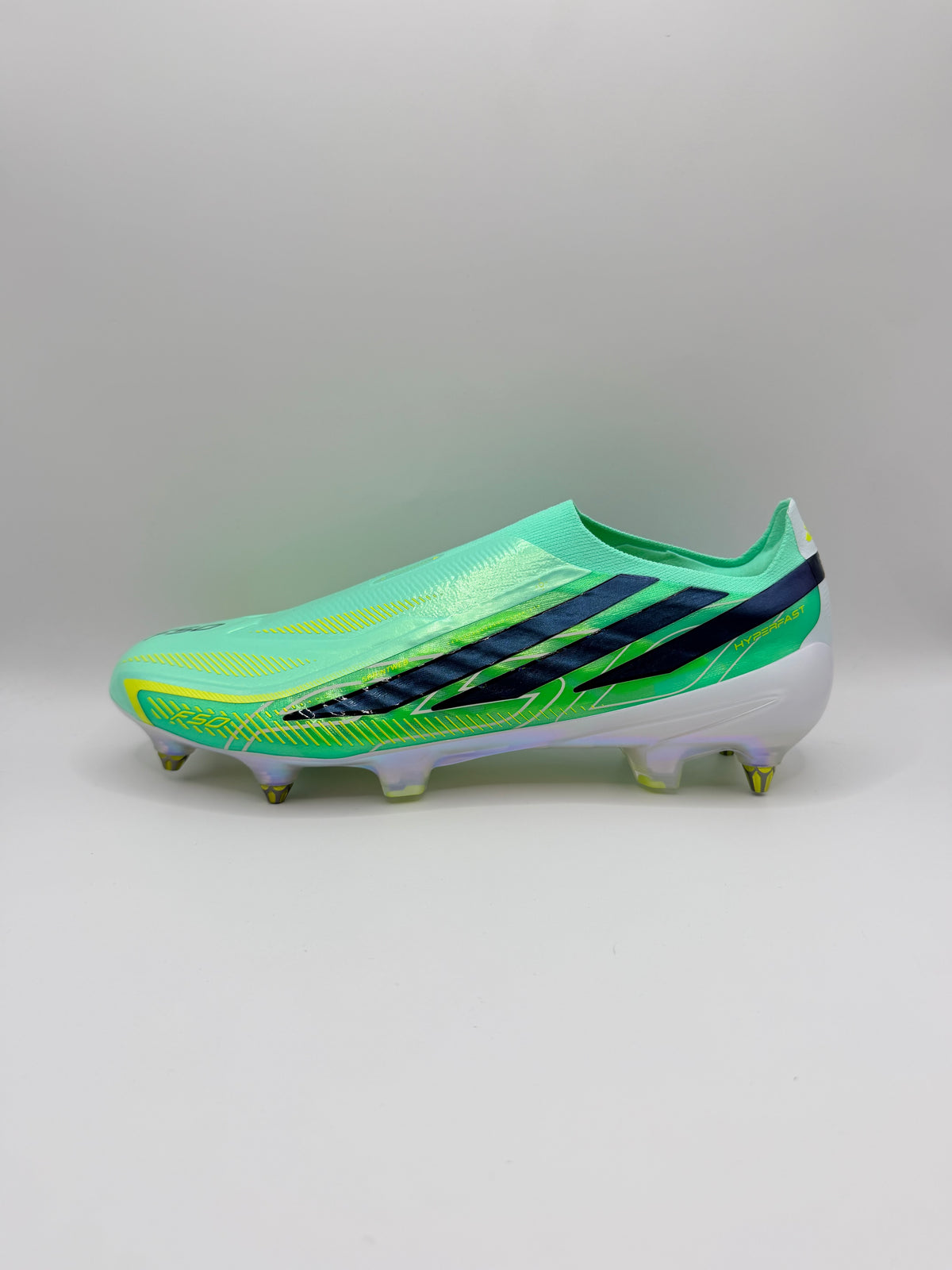 Adidas F50 Laceless SG