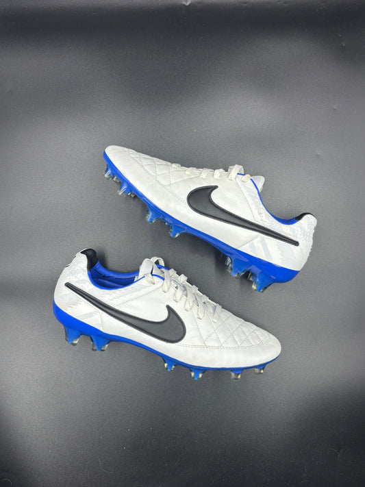 Nike Tiempo Legend 9