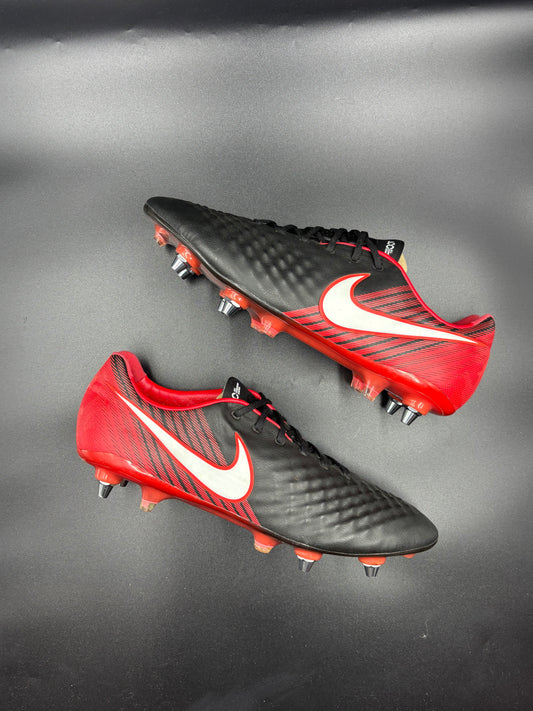 Nike Magista Opus